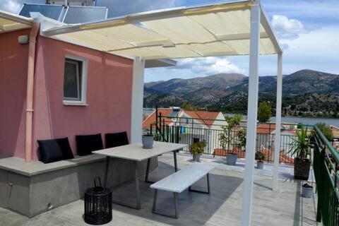 Argostoli Terrace Loft With Sea Views 아파트 외부 사진